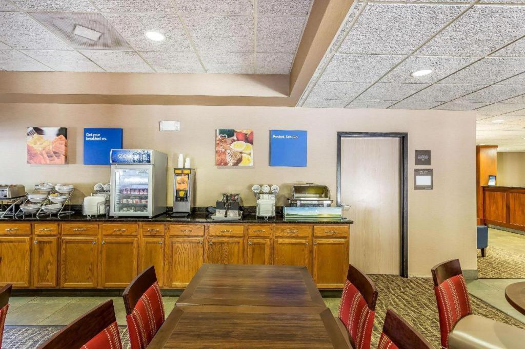 Quality Inn Summerville-Charleston Экстерьер фото