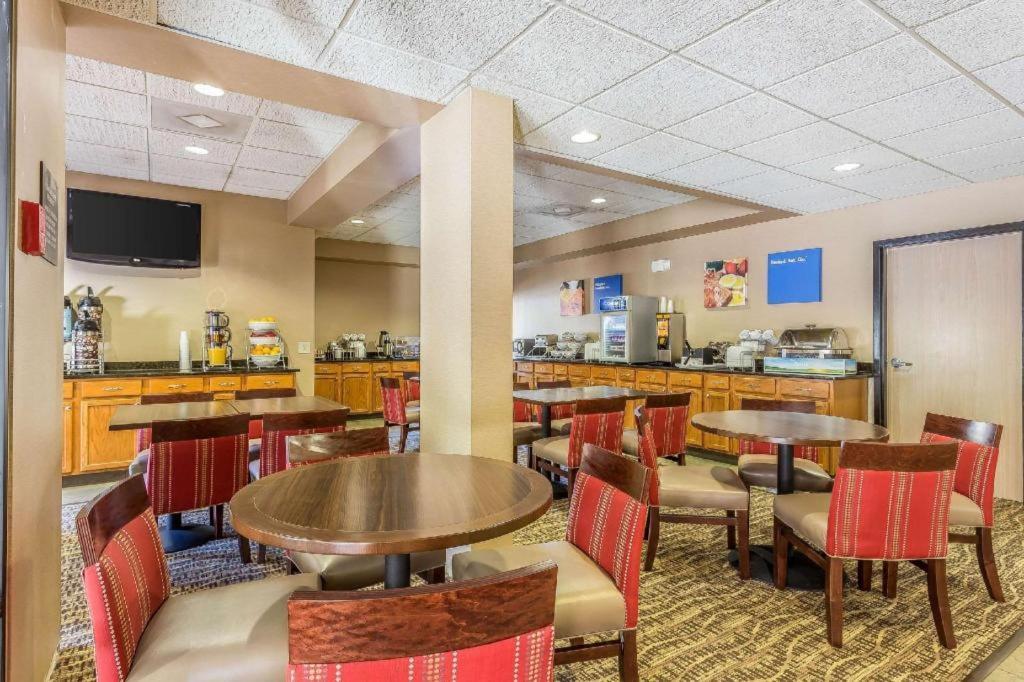 Quality Inn Summerville-Charleston Экстерьер фото